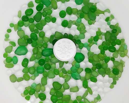 【ご確認用です】すみれの花＊レアカラー＊シーグラスアート ご確認用です】すみれの花＊レアカラー＊シーグラスアート