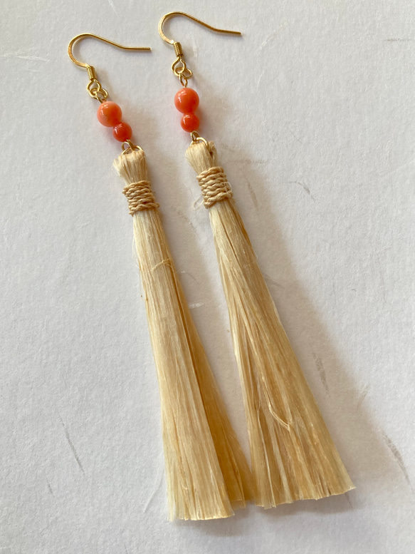 精麻 タッセルロングピアス 珊瑚 ピアス（フック・チェーン） Sawre