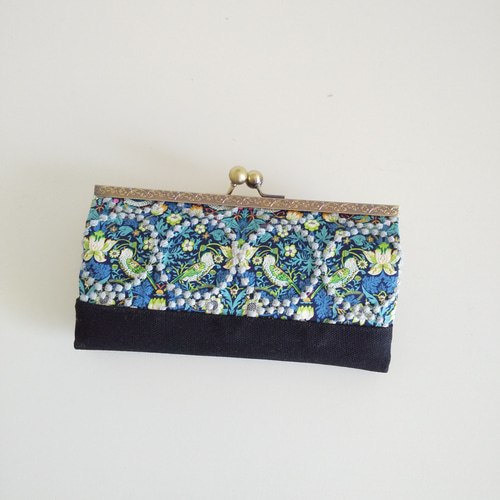 ミナペルホネン × リバティストロベリーシーフ 浮足がま口長財布 長