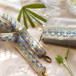 インド刺繍リボンのショルダーストラップ(子供用・最大125cm調節可・ネックストラップ) 1枚目の画像