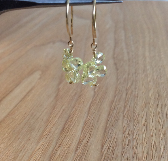 おにぎりダイヤのねじ花ピアス　2.23ct  K18　 シンプル 大人可愛い 8枚目の画像