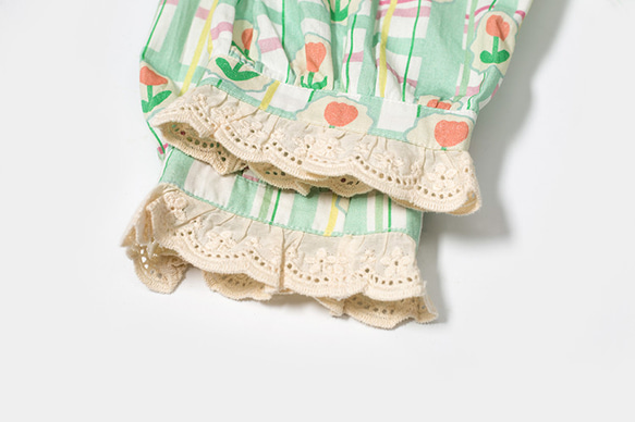 綠色格還有花花 花邊V領郁金香印花洋裝 法式復古棉質寬鬆連身裙 第18張的照片
