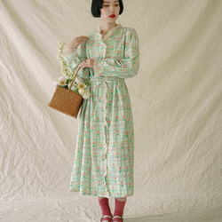 綠色格還有花花 花邊V領郁金香印花洋裝 法式復古棉質寬鬆連身裙 第12張的照片
