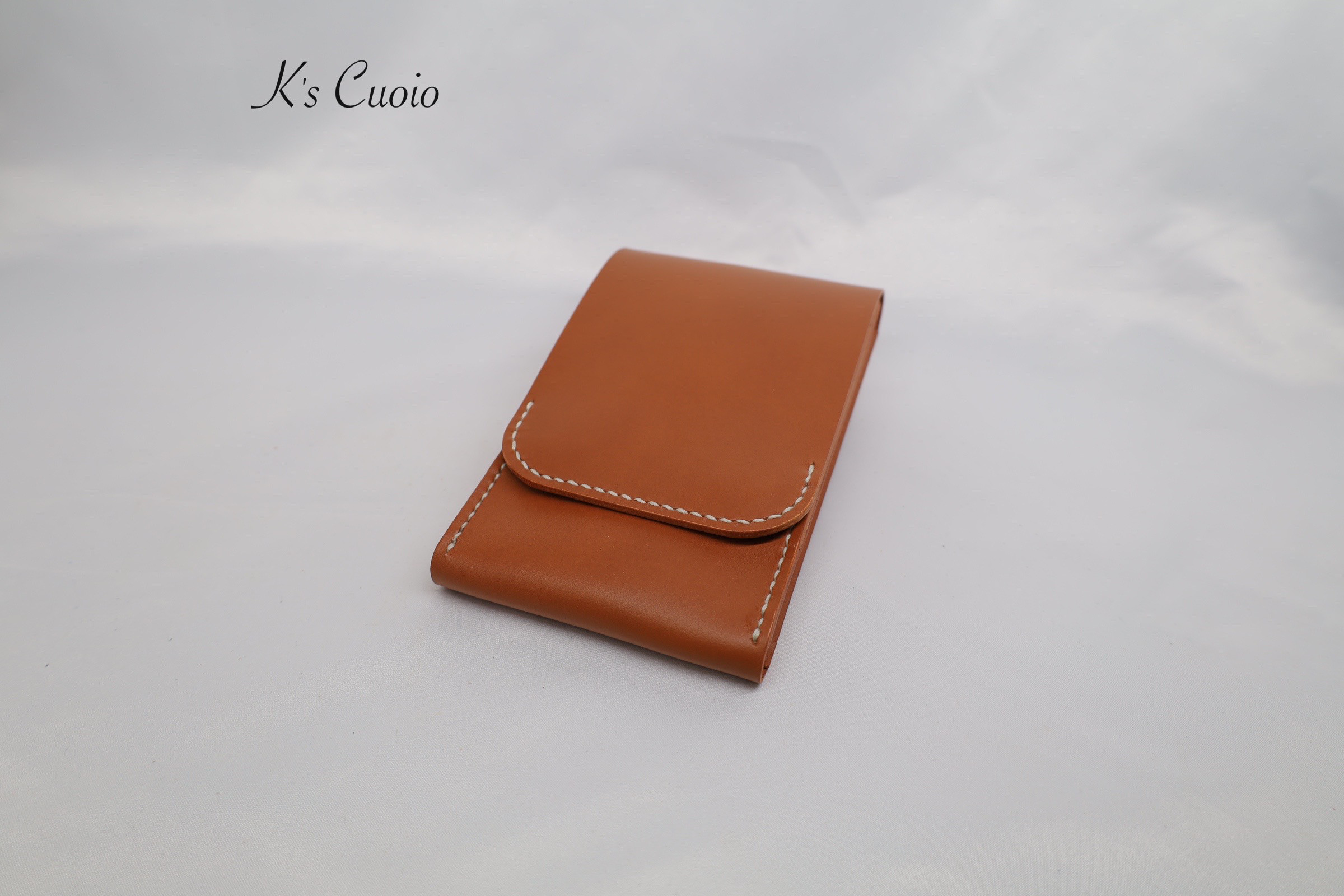 ヌメ革　ベルト通し型スマホケース縦型【送料無料】