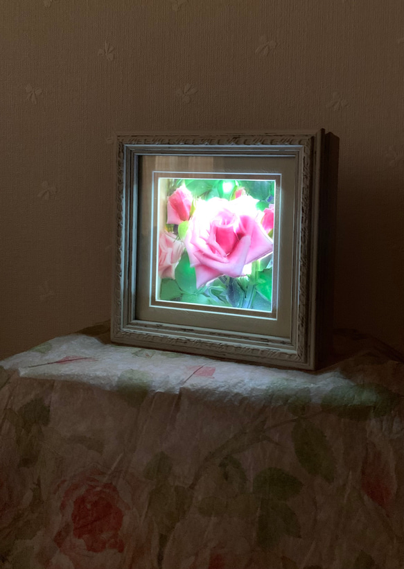 シャドーボックス薔薇✨ライティングシャドー✨ 4枚目の画像