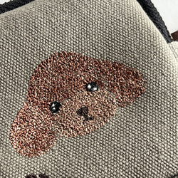 ふわもこトイプードル刺繍❤︎コインケース　ミニポーチ（カーキ） 3枚目の画像