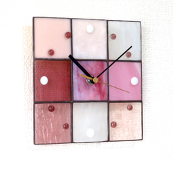 【creema限定価格】ステンドグラス 壁掛け時計＊ピンクのスクエア＊ 2枚目の画像