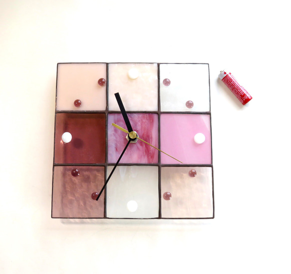 【creema限定価格】ステンドグラス 壁掛け時計＊ピンクのスクエア＊ 7枚目の画像