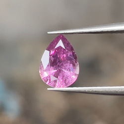 サファイア ピンクがかったパープル サファイア ルース 0.88カラット ペアカット 美しい天然宝石 15枚目の画像