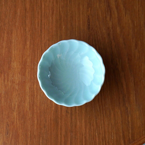 おしゃれ　シンプル　小皿　薬味入れ　すっきり　青磁　京焼　プレゼント　作家　林紅村 4枚目の画像