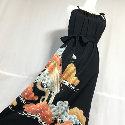 【正絹】着物リメイク 黒留袖ドレス（薄手）／キャミワンピースタイプ［152］