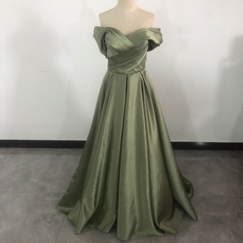 美品！ カラードレス 華やかなトレー 編み上げ 抜群のおしゃれ見え  