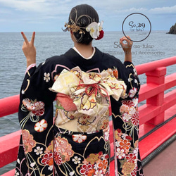 胡蝶蘭とマムの髪飾り 赤 金 白｜結婚式 成人式 卒業式 白無垢 色打掛 和装 ヘアアクセサリー №131 17枚目の画像
