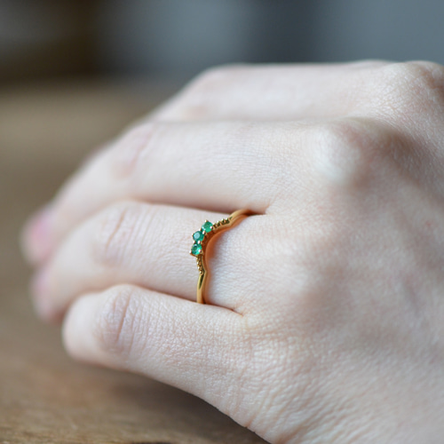 エメラルドのリング｜重ねづけにオススメ｜誕生石でオーダー可能