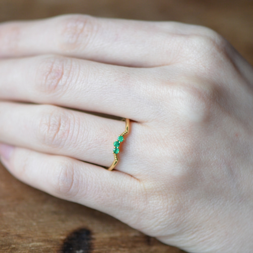 エメラルドのリング｜重ねづけにオススメ｜誕生石でオーダー可能