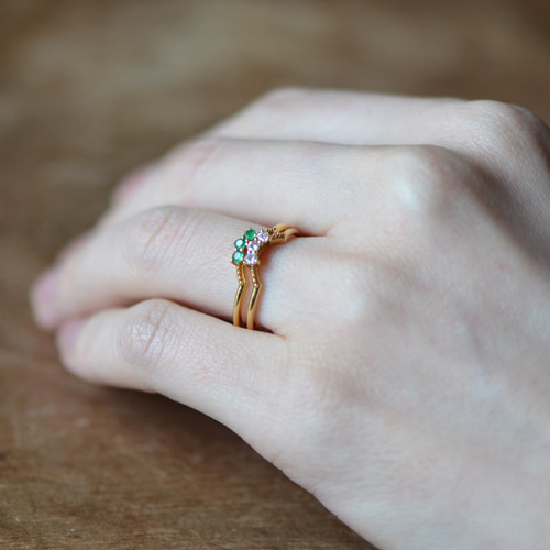 天然エメラルド K18YG ミル打ち リング 12号 天然エメラルド K18YG