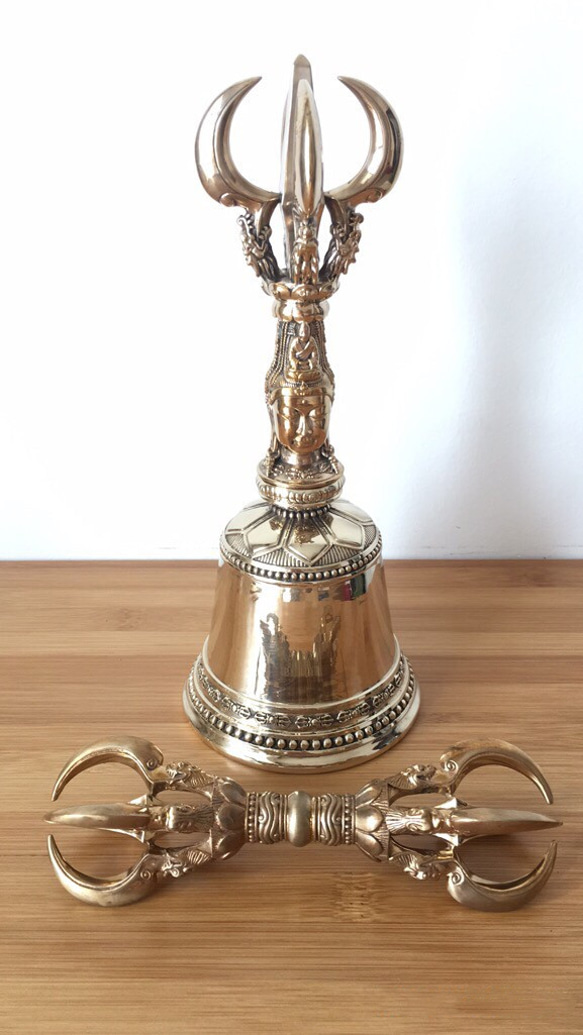 密教法器 阿嵯耶観音金剛鈴 鐘 仏教法具 真鍮製 22cm その他置物