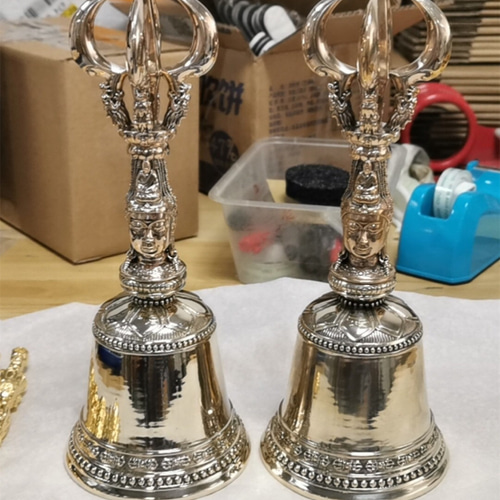【修縁堂】密教法器 阿嵯耶観音金剛鈴 持鈴 鐘 仏教法具 真鍮製 22cm 密教法器 阿嵯耶観音金剛鈴 鐘 仏教法具 真鍮製 22cm その他置物