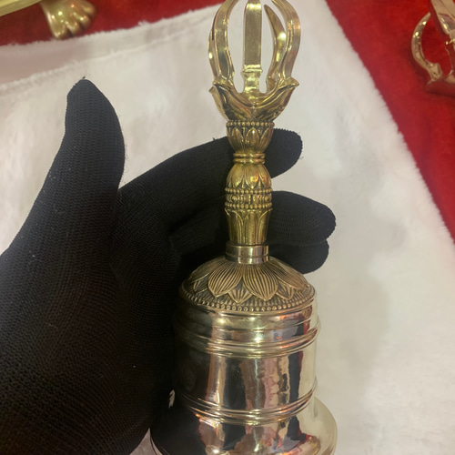 密教法具 真言宗 五鈷金剛鈴 鐘 寺院用仏具 真鍮製 17cm その他 密教法具 真言宗 五鈷金剛鈴 鐘 寺院用仏具 真鍮製 17cm その他