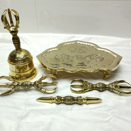 チベット仏教法器 真言宗 セット 鐘 金剛盤 独鈷杵 三鈷杵 五 チベット仏教法器 真言宗 セット 鐘 金剛盤 独鈷杵 三鈷杵 五