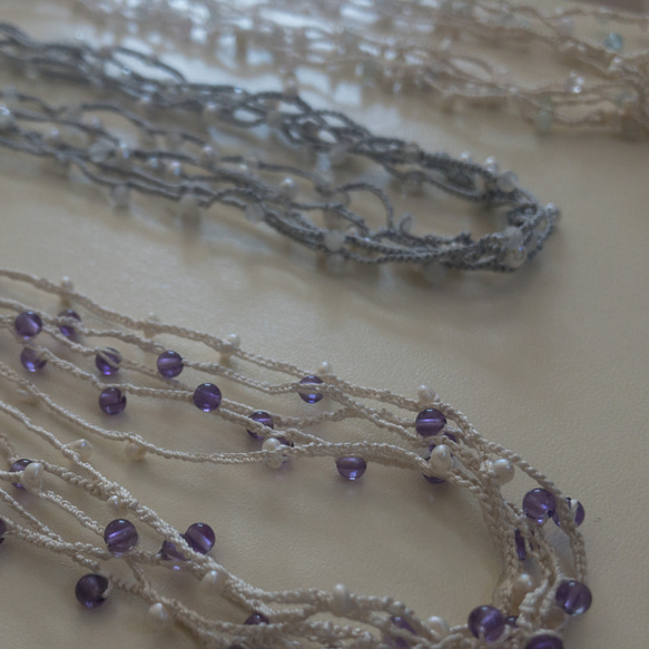 「creema限定」ネックレス〜絹糸と淡水真珠とアクアマリン 5枚目の画像