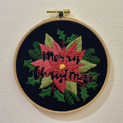 SALE》ミモザのリース(手刺繍・ビーズ) ファブリックパネル(ボード