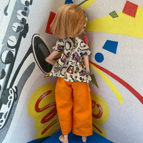 065 リカちゃん ブライス ハンドメイド 服 リバティ 楽器柄 フリル