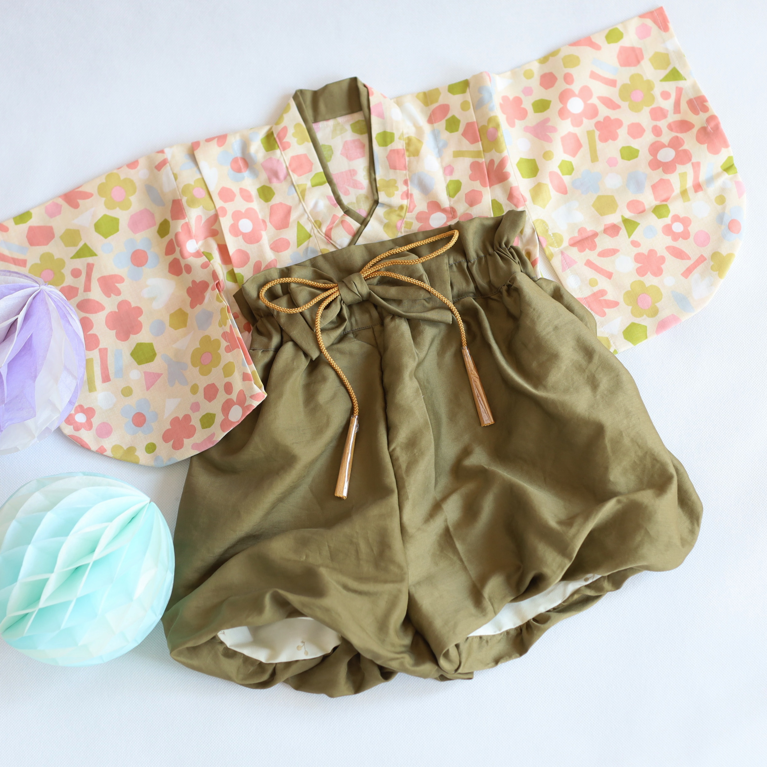 70/ふうせん袴(よもぎ)＊「グラフィカル」着物✧˖°⌖꙳✧˖°ベビー袴/女の子