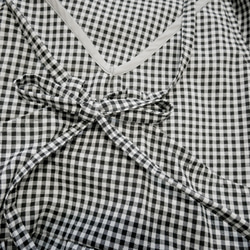 黑白格紋背繫帶洋裝 第8張的照片