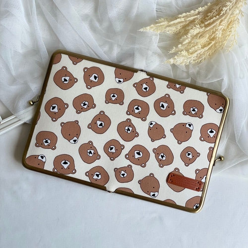 上にスライドさせるだけ！使いやすい 母子手帳ケース がま口