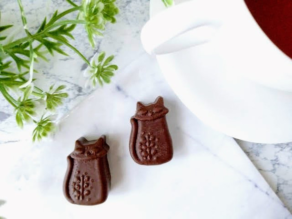 ねこのチョコレート型（22）　シリコン型　シリコンモールド　お菓子　手作り　プレゼント 1枚目の画像