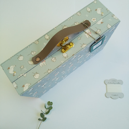 トランク型お裁縫箱とお裁縫道具のセット（ カルトナージュ、Pretty