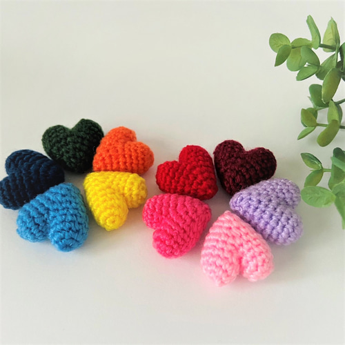 リボン黒猫の選べるハート♡ダークグリーン♡編みぐるみ☆受注製作品