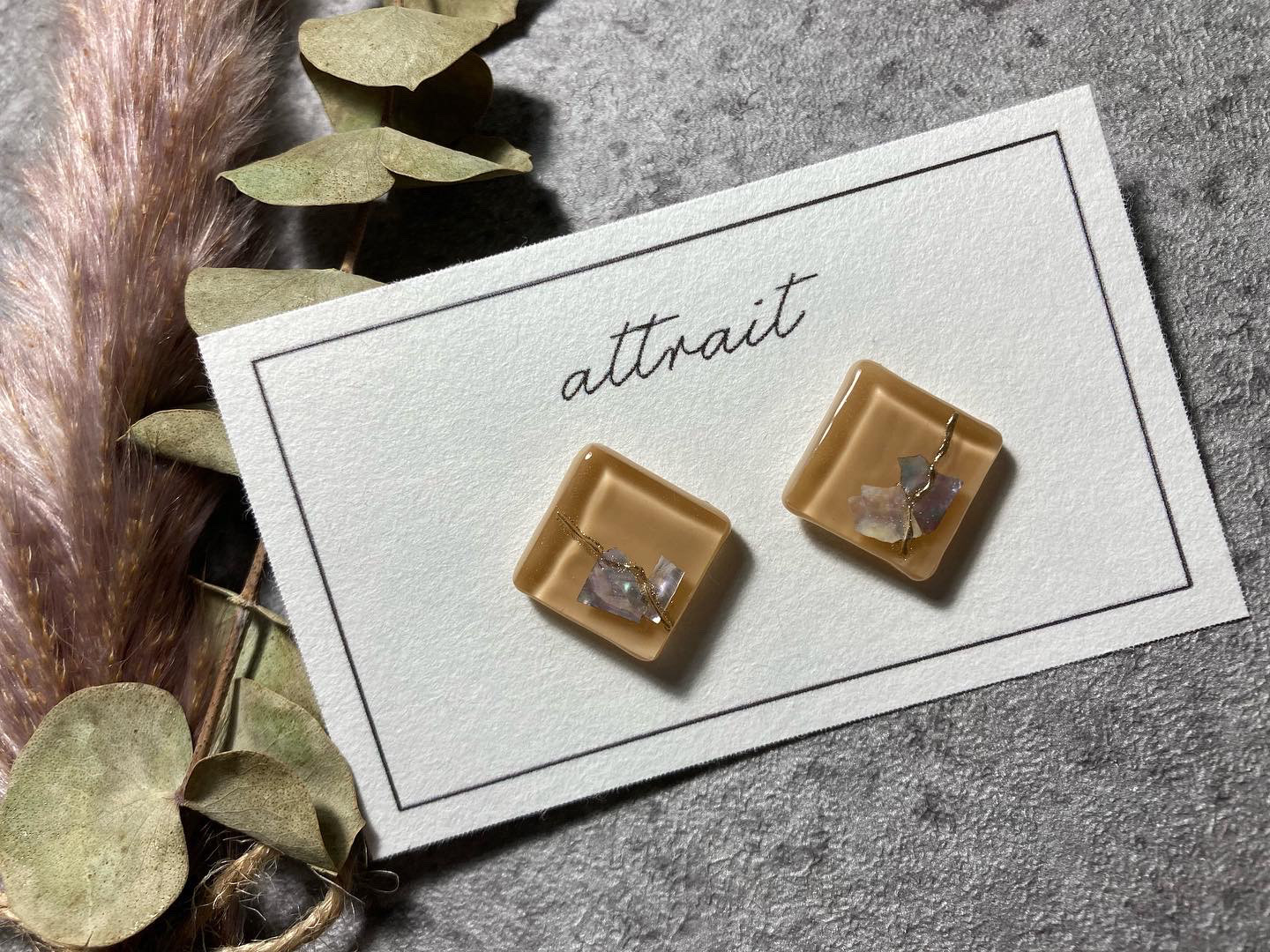 レジン　シェル　ピアス　ハンドメイド　イヤリング変更可