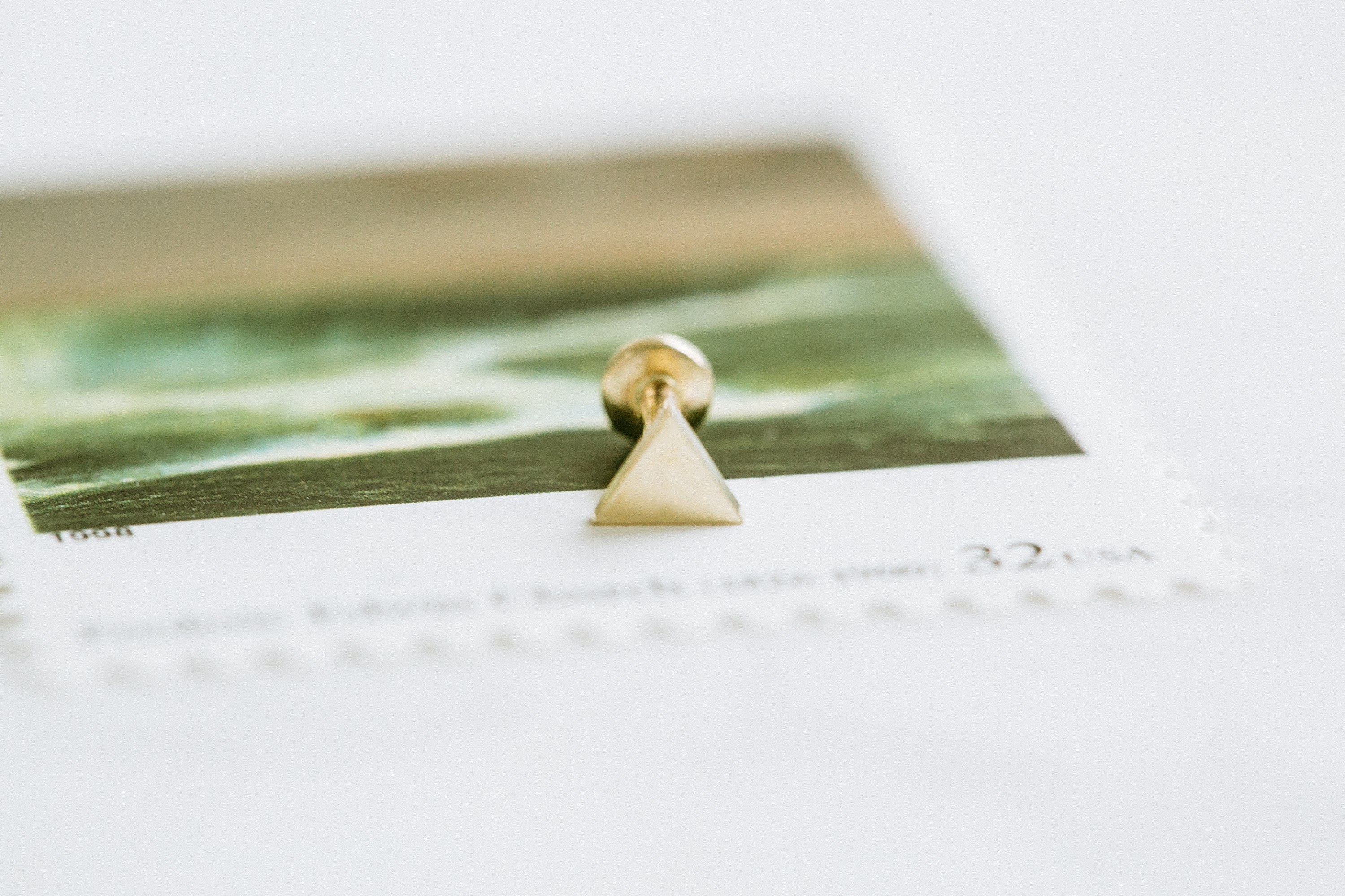 14K金 ゴールド ヘリックス 軟骨 アンチトラガス アウター インナーコンク イヤリング ピアス ラブレット