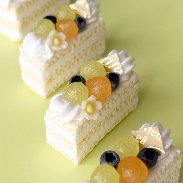 ミニチュア　長方形メロンのショートケーキ