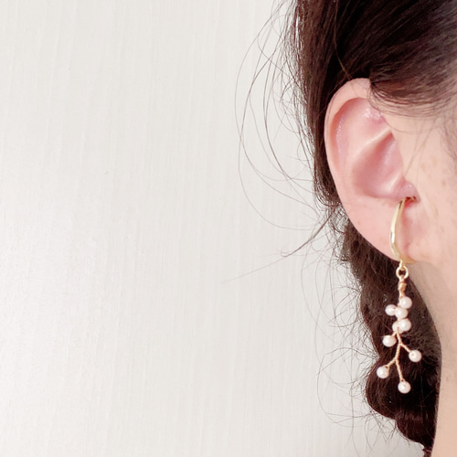 ハンドメイド*パール盛り盛り ミニタッセル クリップ イヤーカフ