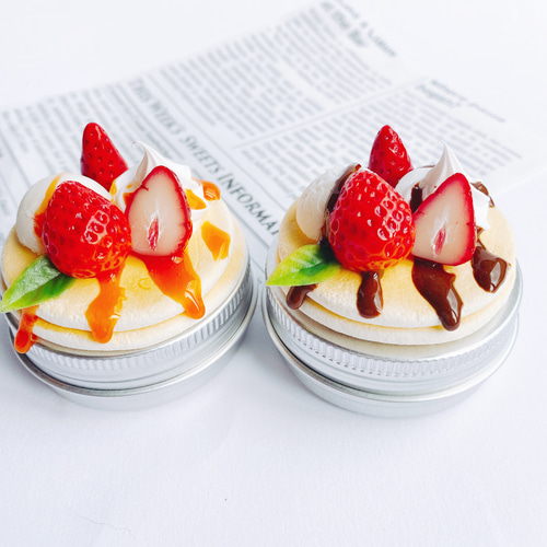 真っ赤な苺のパンケーキ チョコレートソース 小物いれ スイーツデコ