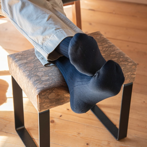 Talawa Cork コルクレザーオットマン (ネイビー) 