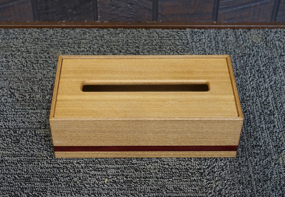 ティッシュケース　木製　高級木材のパドゥック使用　ティッシュボックス　おしゃれ　 1枚目の画像