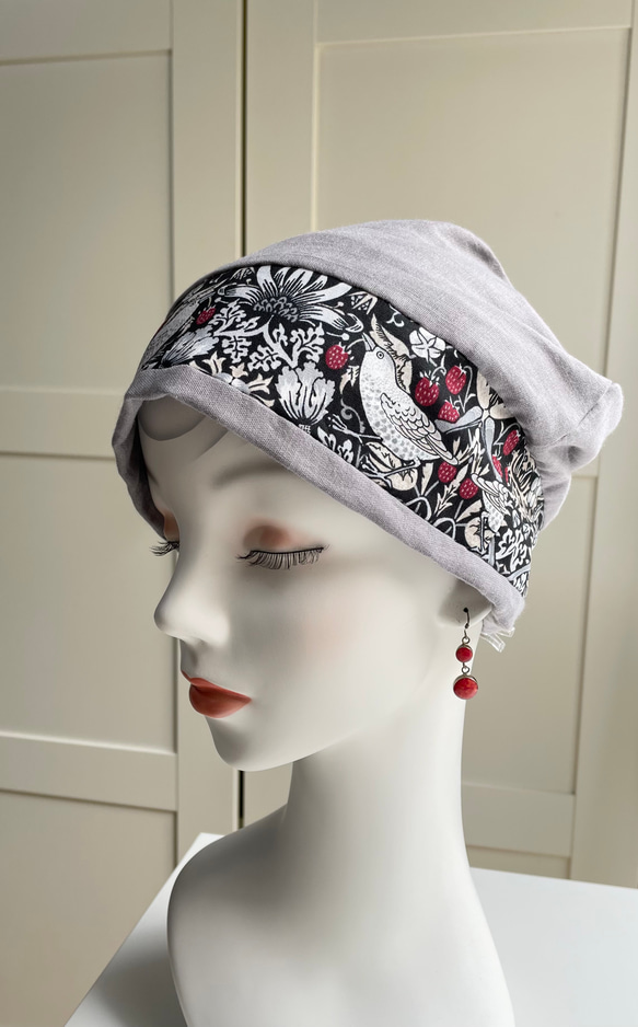William Morris ⭐️ 使用的設計布料 ⭐️ 草莓小偷 ⭐️ 帽子 *護理帽 第3張的照片