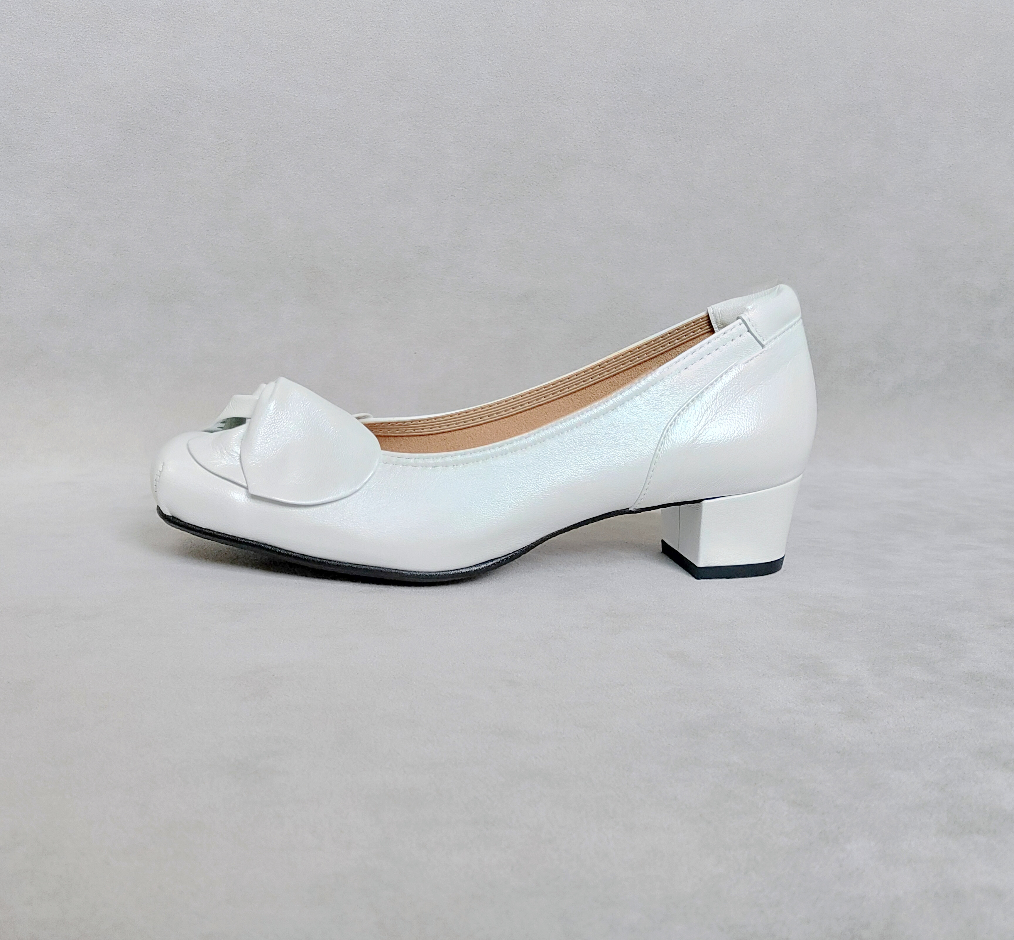 【返品・交換可】驚きの180ｇ♪大好評フカフカクッションで楽々♪全て品質最優先の国内素材を使用♪Creema限定♪ 11,700円