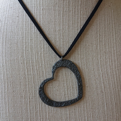 "Concrete"  silver  long necklace   ( ハート燻し ) 4枚目の画像