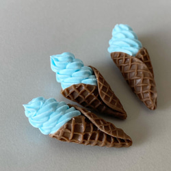 ミニチュアソフトクリーム『チョコ×ミント』 3枚目の画像