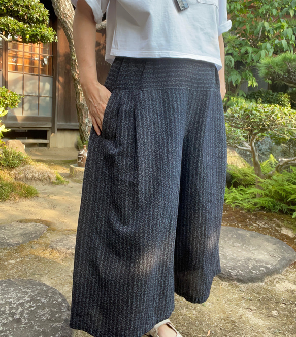 着物リメイク 黒留袖とシフォンのパンツ（ワイド） 黒留袖の着物