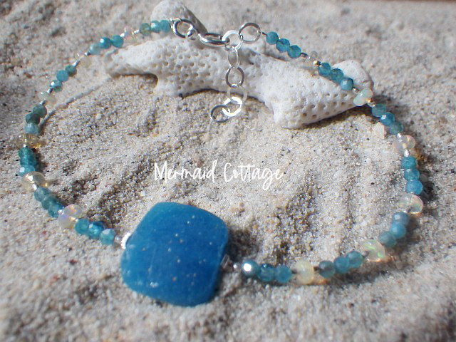 *sv925* mediterranean blue 地中海ブルーのローマングラスブレス☆オパール☆アパタイト☆一点もの