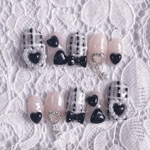 ネイルチップ‪‪❤︎‬ホワイト 量産型地雷韓国ワンホン 国内配送 ネイル‬