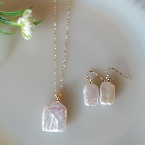 レア！大粒 淡水パール レクタングルピアス/イヤリング ピアス（フック  