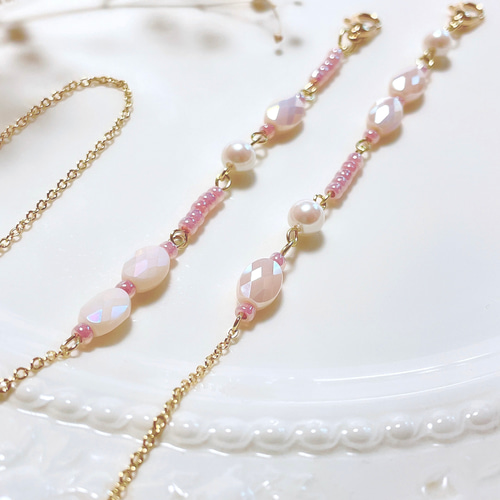 ♪❤️ ガラスビーズ　バラ　パール　メガネチェーン　　マスクチェーン メガネチェーン 「パールビーズ」 おしゃれ 「全3色