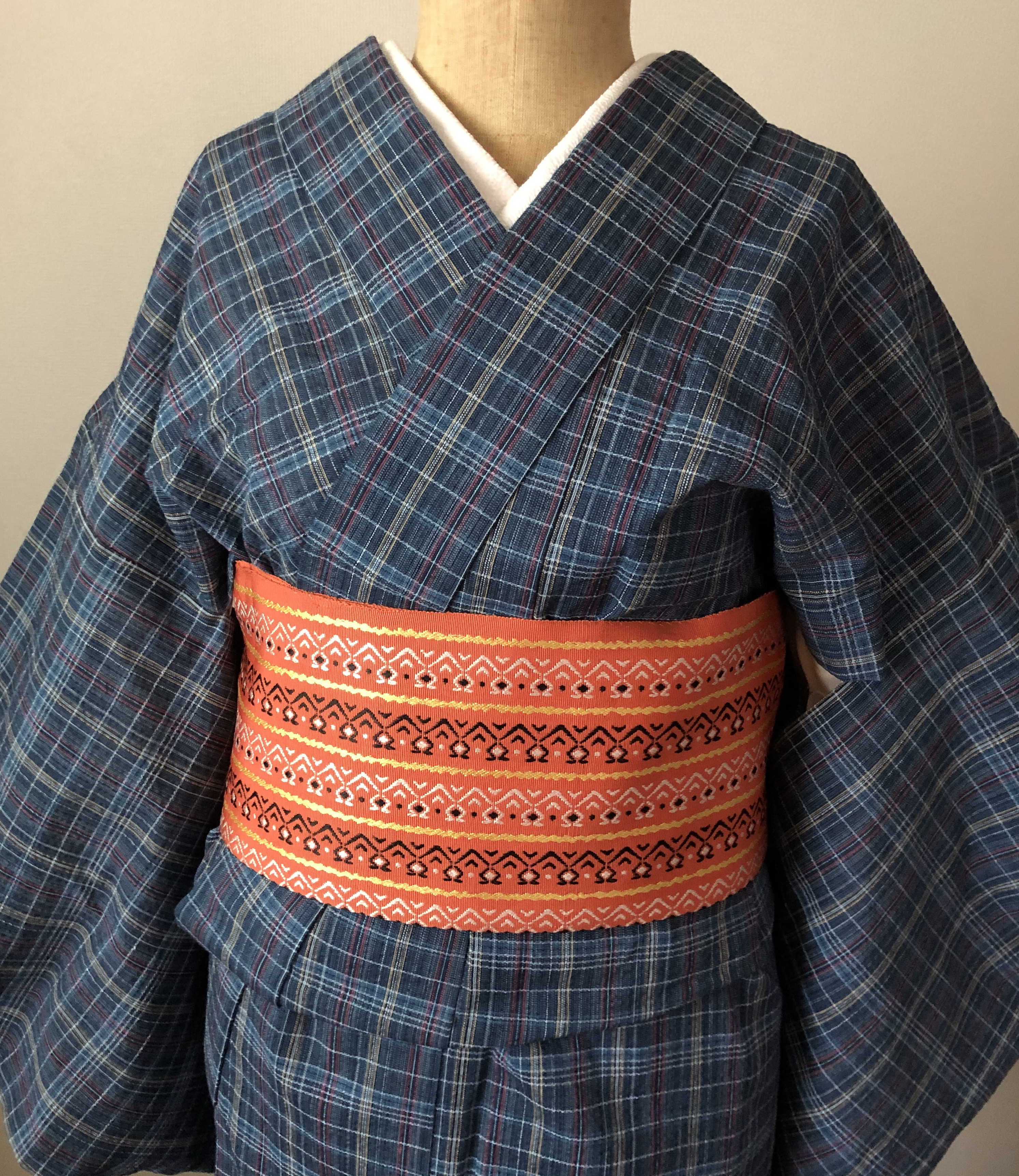 正絹　半幅帯　コーラルレッドに両面使い献上柄風織柄